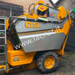 GREGOIRE G3 TOW-BEHIND GRAPE HARVESTER